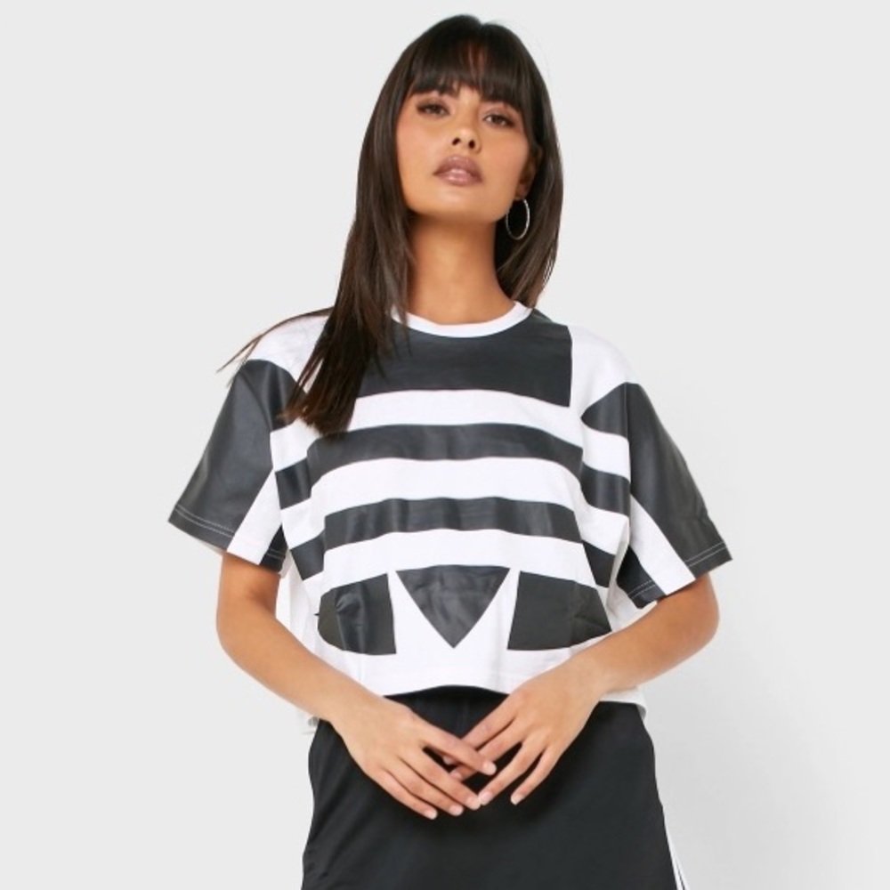 •Adidas• Adicolor Big Trefoil T-Shirt